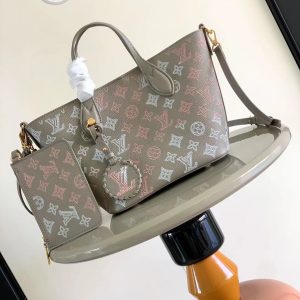 Borsa Louis Vuitton Mahina Flight Mode in vera pelle, replica 1:1 di lusso 1156956608 - front view