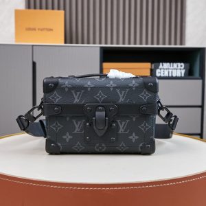 Louis Vuitton Soul Trunk Replica 1:1 - Copia Perfetta in Pelle di Alta Qualità 1122006739 - front view | Louis Vuitton