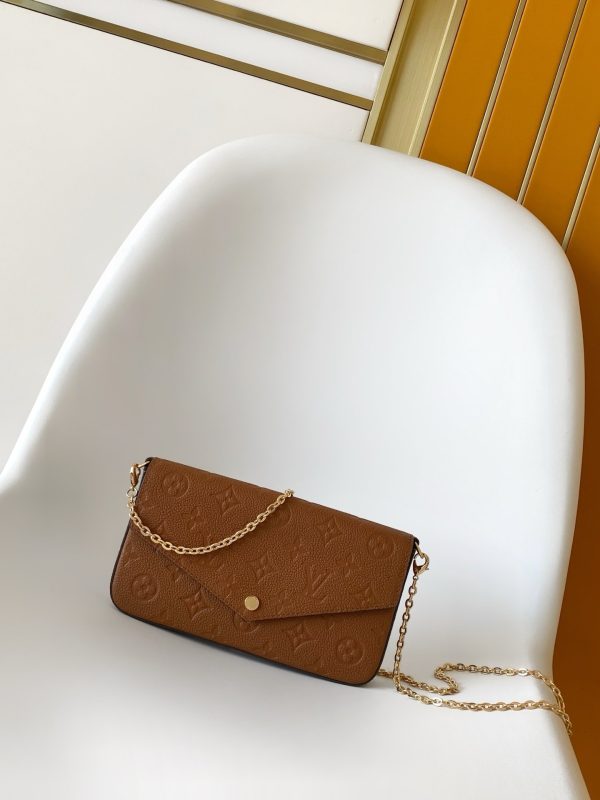 Louis Vuitton Felicie Pochette Replica 1:1 - Borsa Catena in Pelle di Alta Qualità 1148057298 - front view | Louis Vuitton